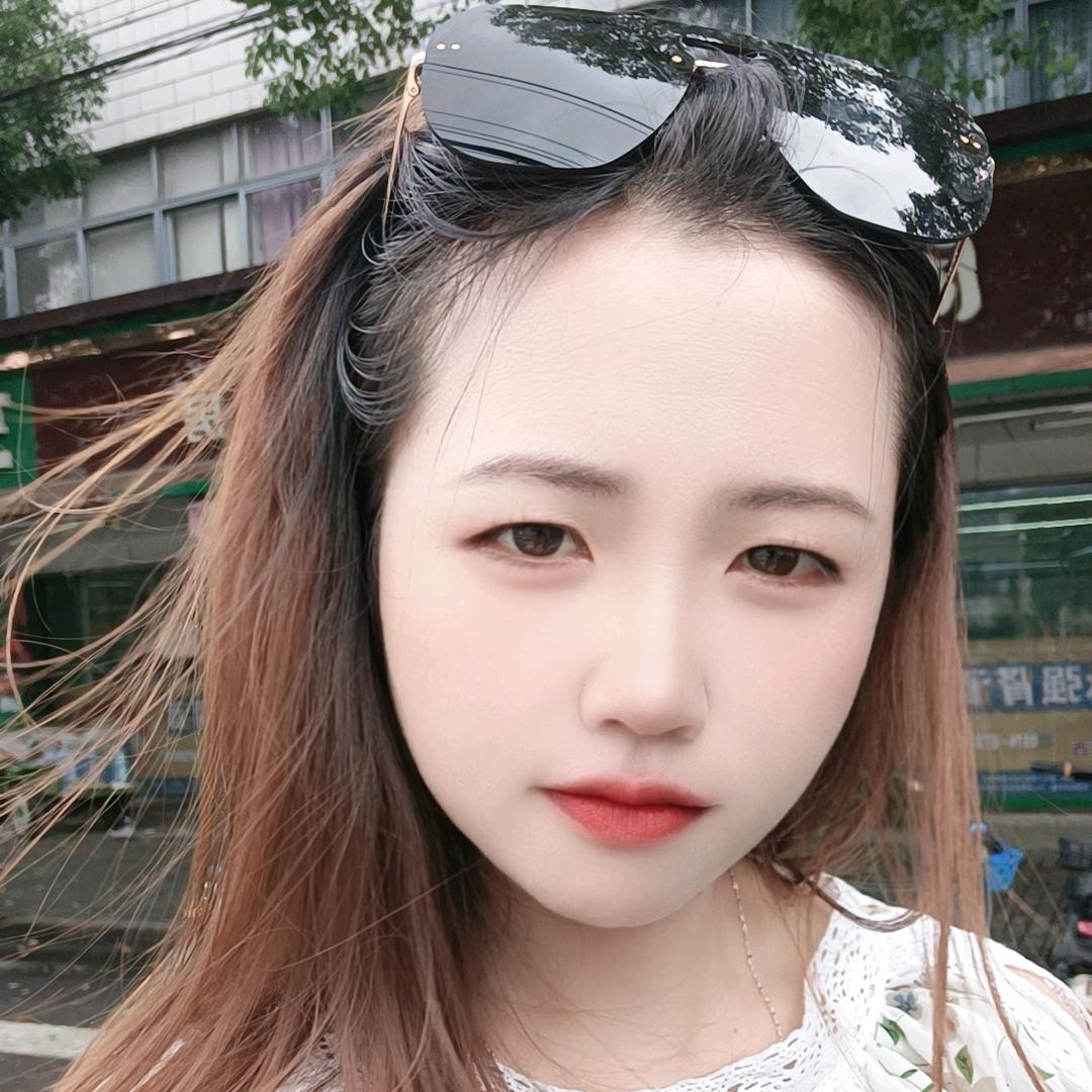 彤彤