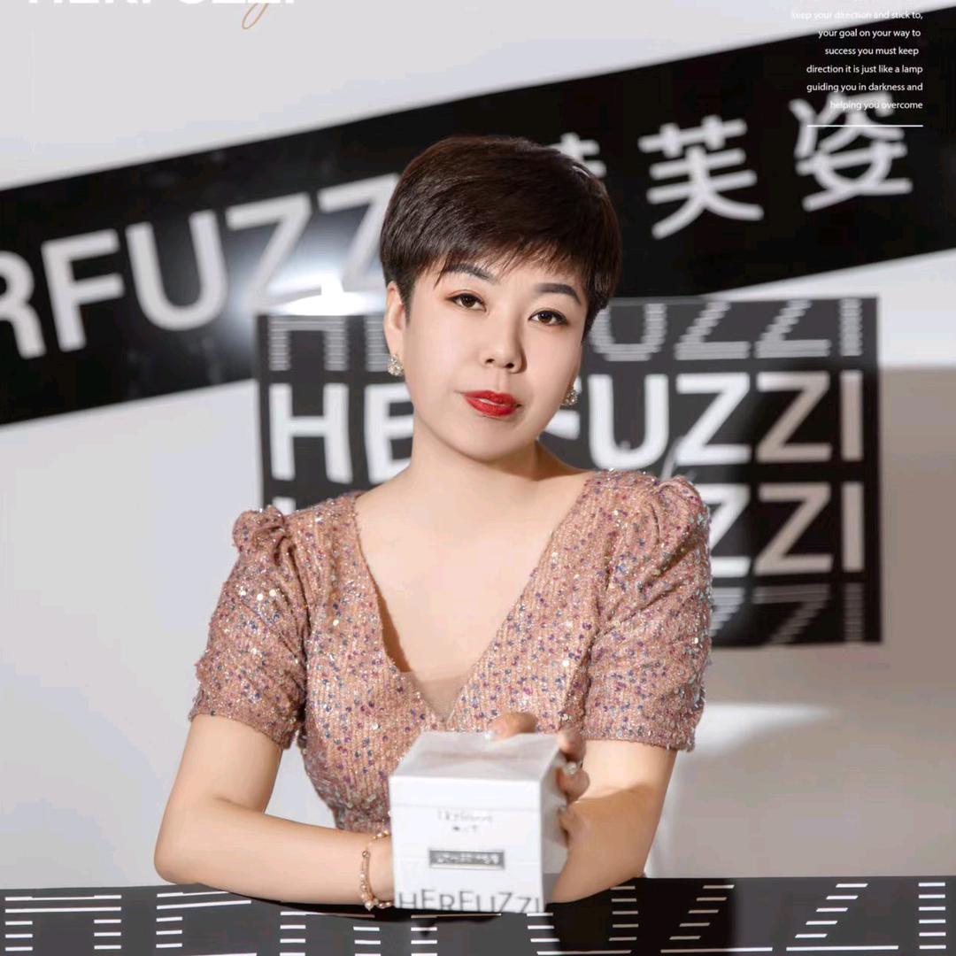 莉莉 美妆分享