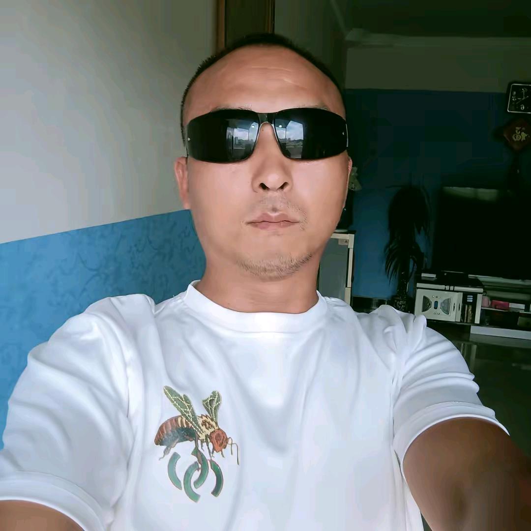朱贤谭