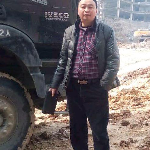 袁立富