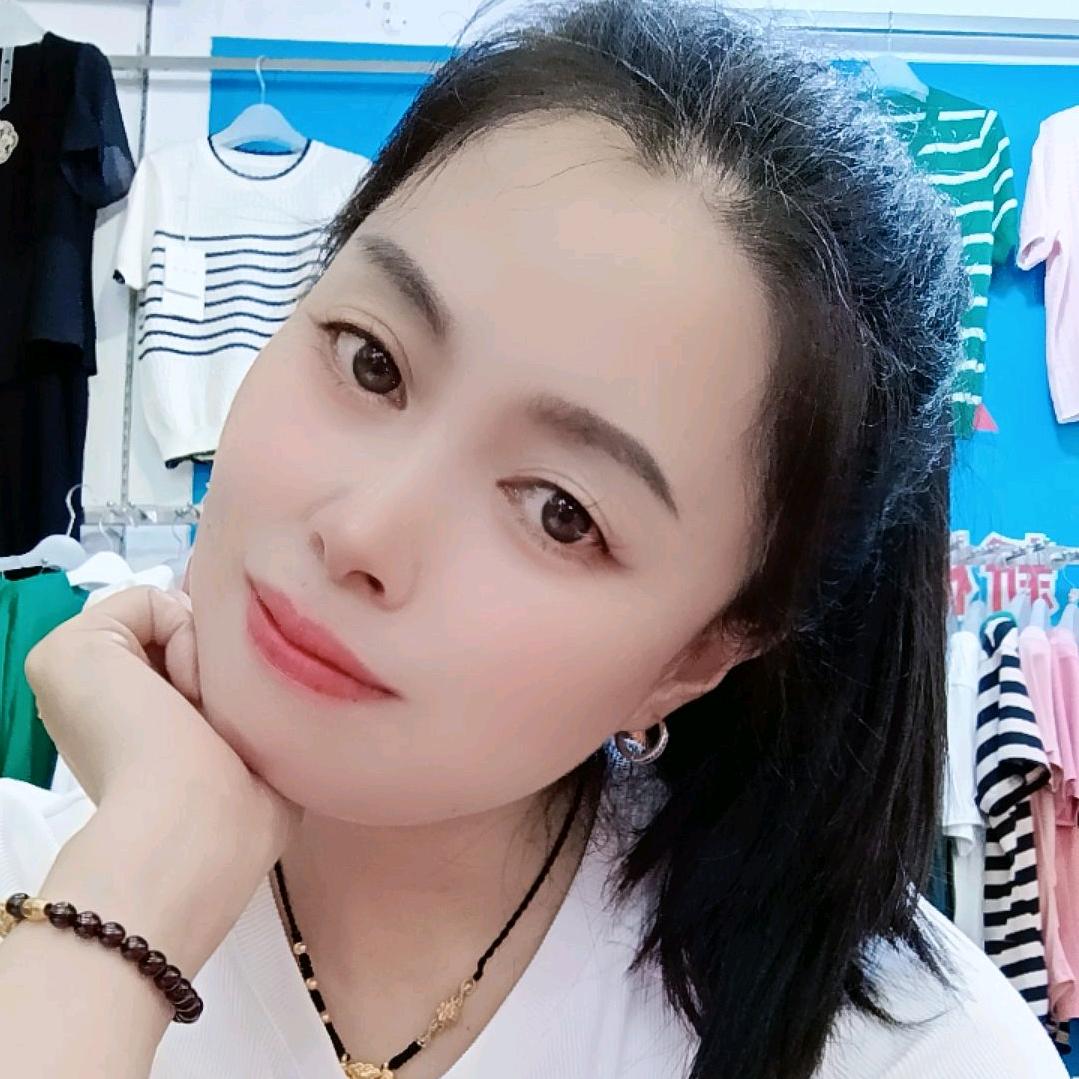 @多米一罗文女装店