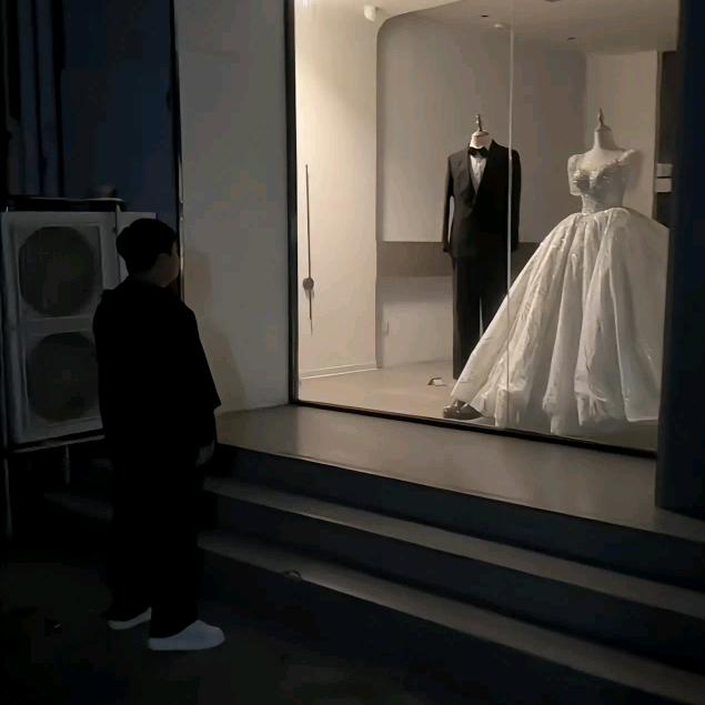 孤独与酒伴我走