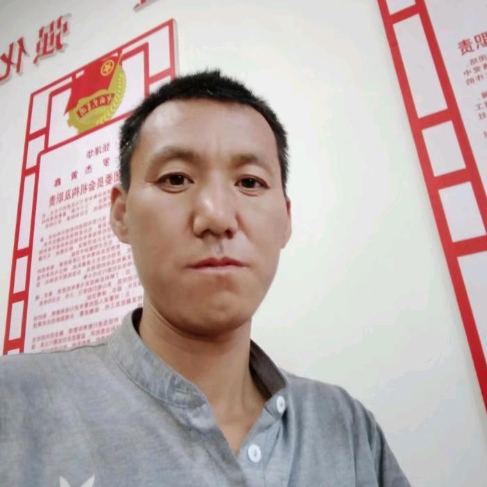 战辉.彩钢按装.新绛翠红钢结构