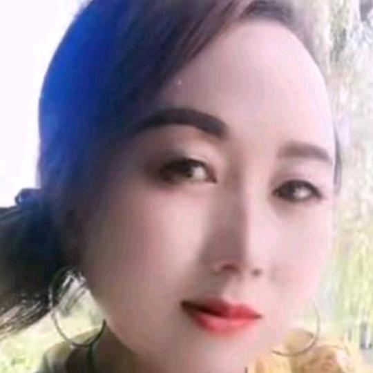 独立女人往前走