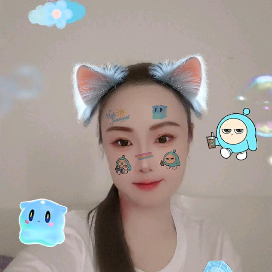 💞დ᭄♡̶҉别碰@我💔心