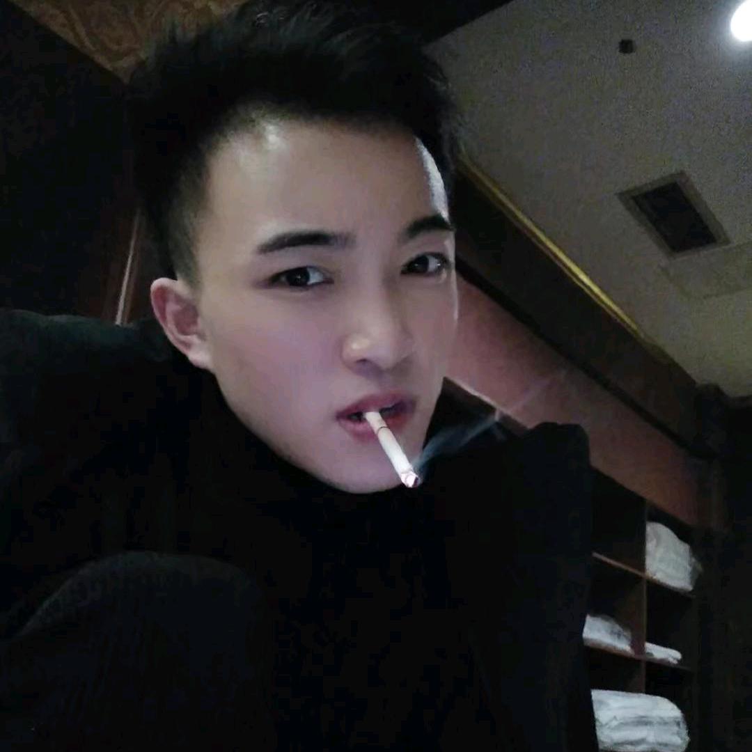 🐮♞钱是男儿腰👻