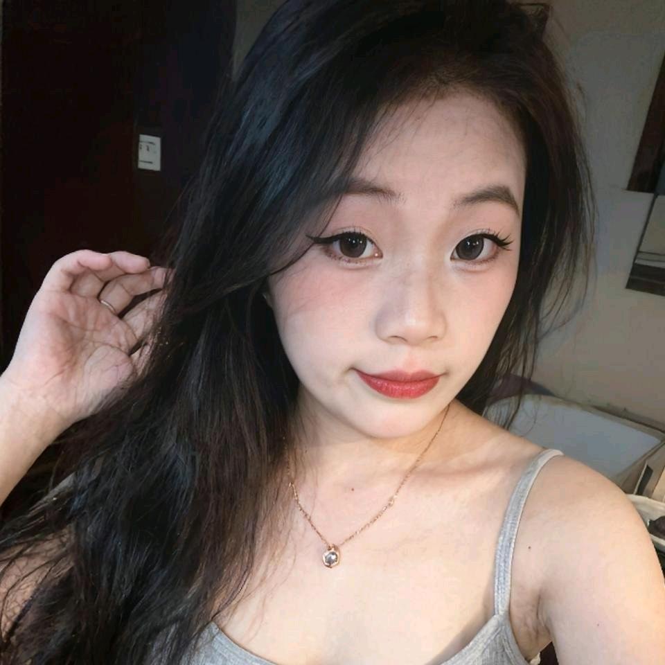 悲伤小猫🌚