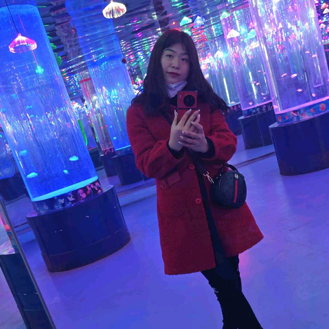 90后木工蓉女子