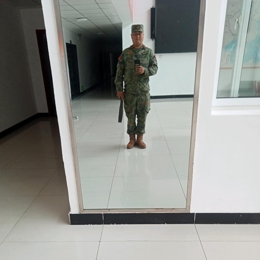 少了个身份陪你