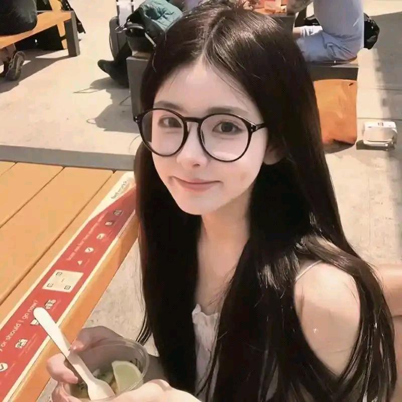 🌻🐝甜崽小薛:♡🌻