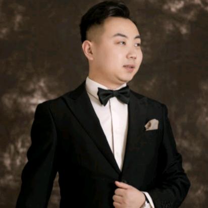 男青年