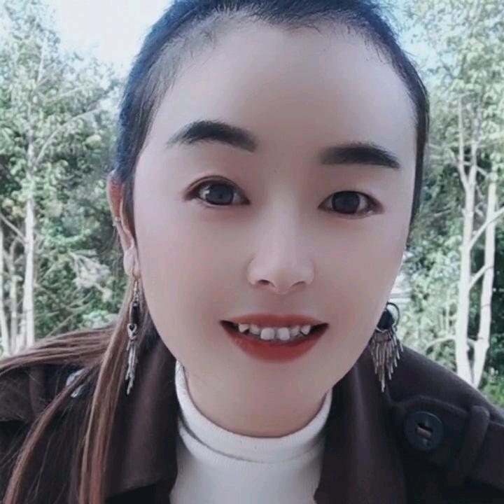 露似珍珠似以弓