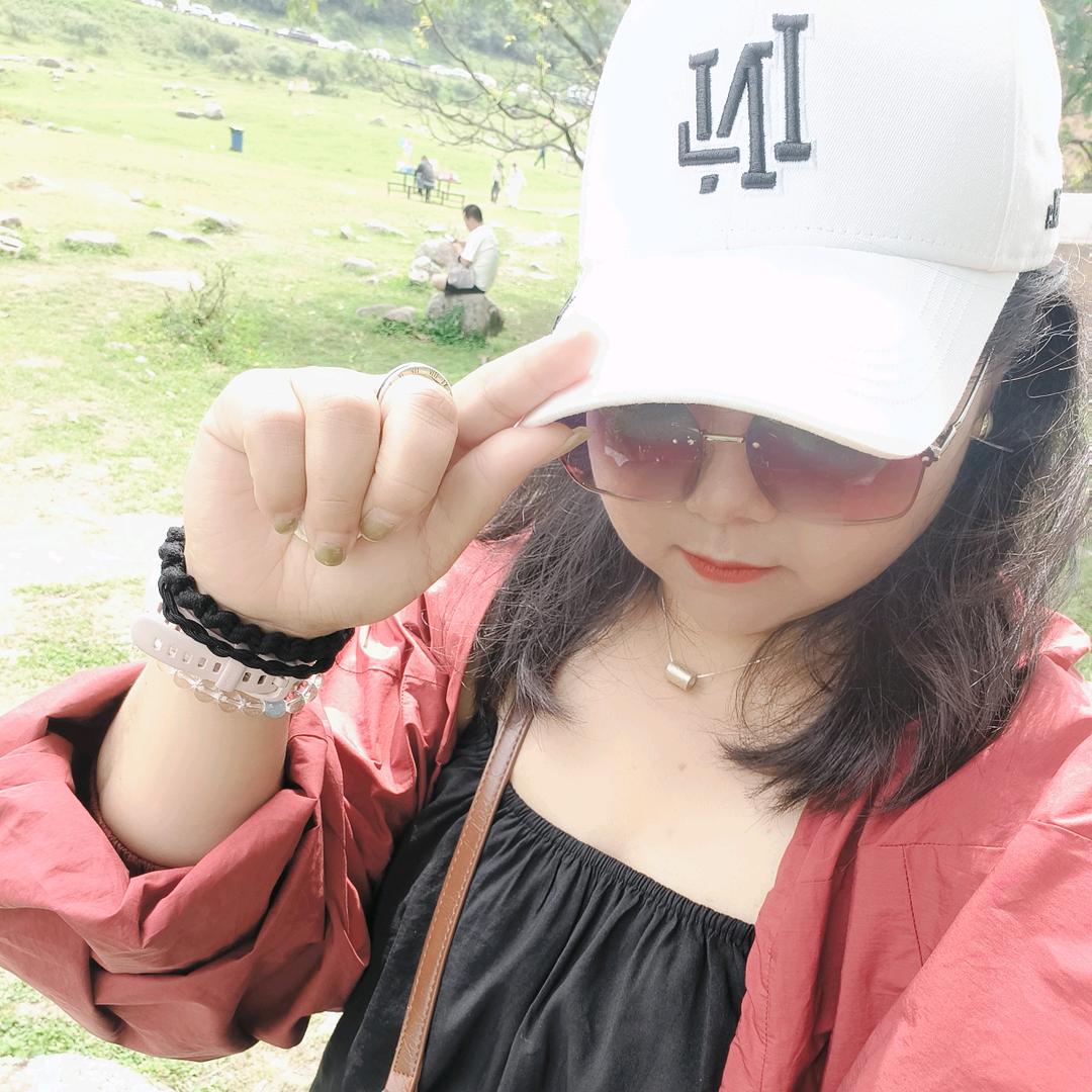 不要叫我显眼包