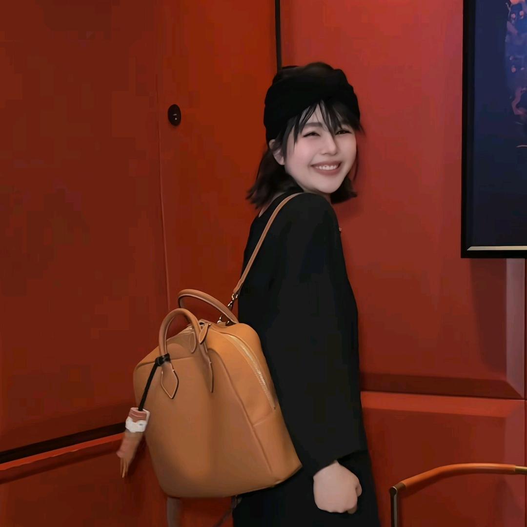沈球球（轻奢穿搭）