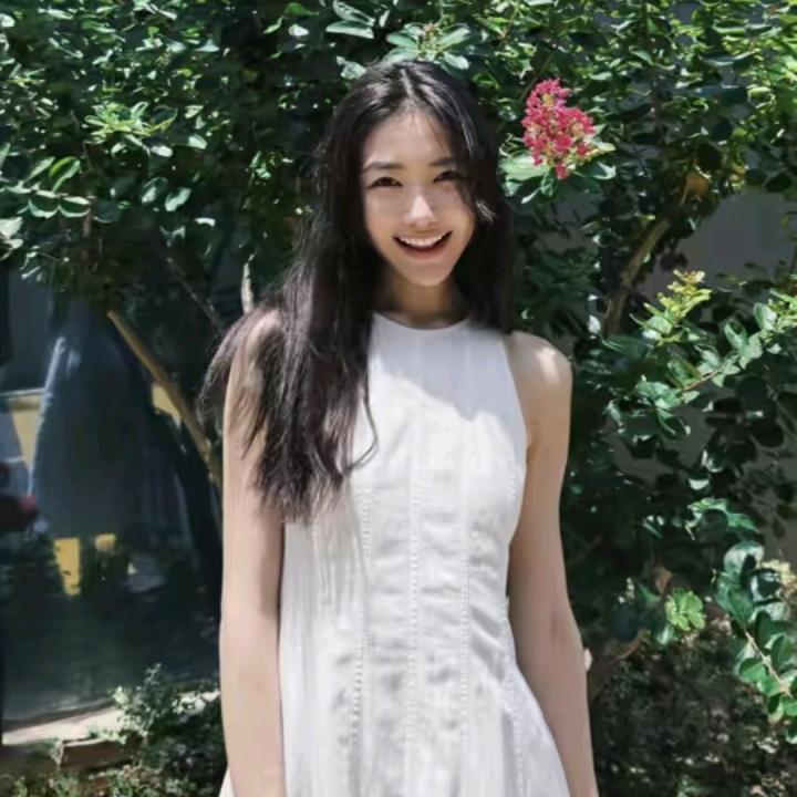 Romi的高级穿搭公式