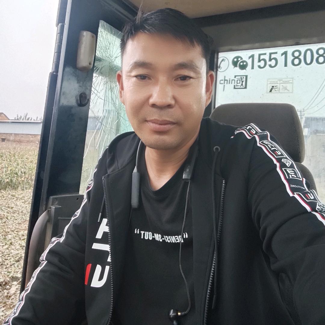 白立挖机