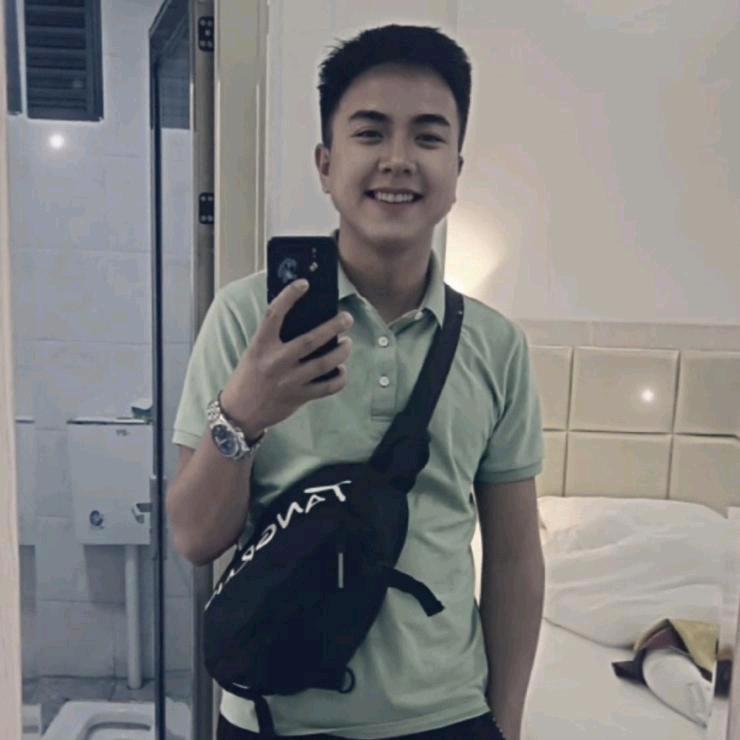 澜沧星诚汽车👉(啊雲)