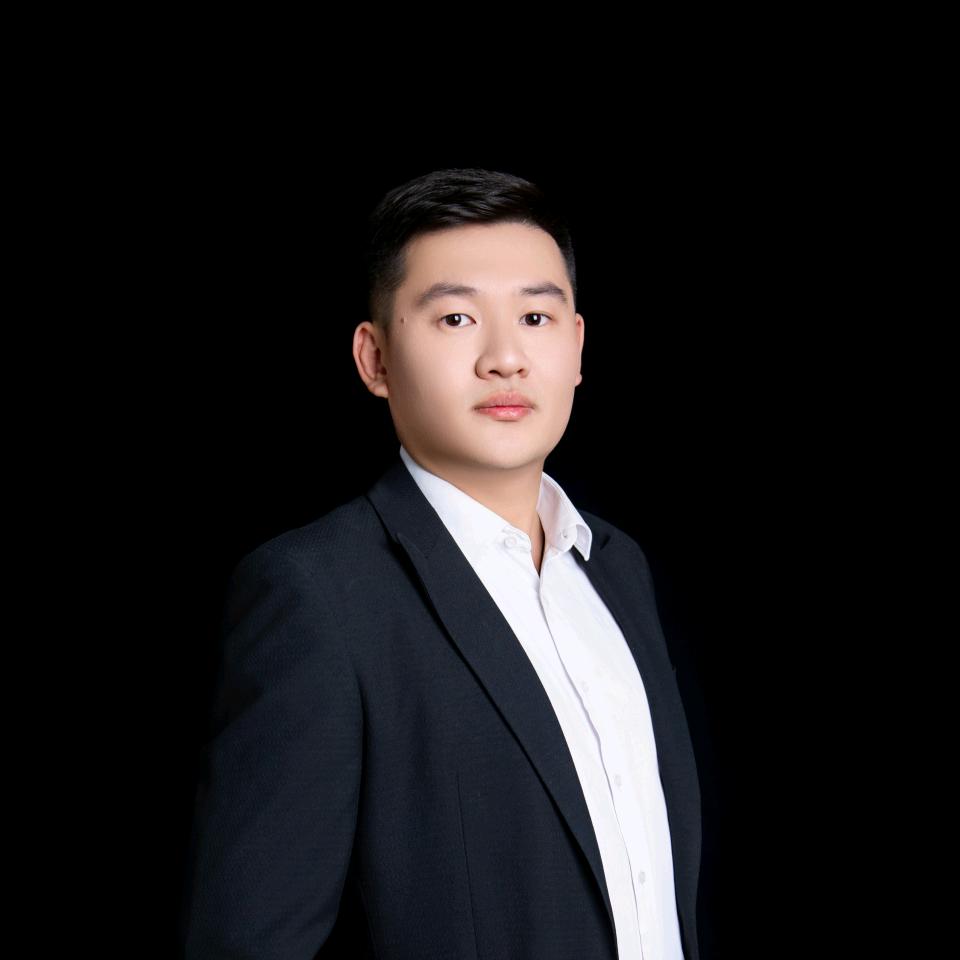 临朐教少儿编程的大鹏（直播号）