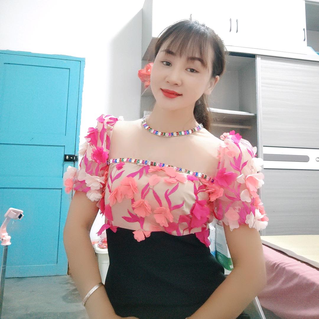 老挝导游🇱🇦小 燕子🍂🍂🍂🍃