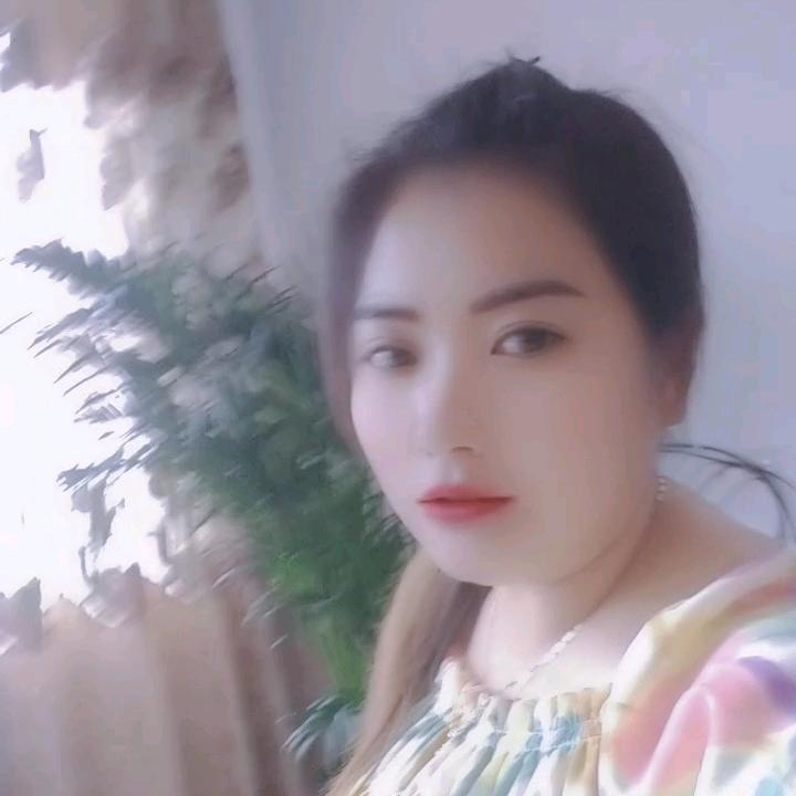 爱笑的傻丫头