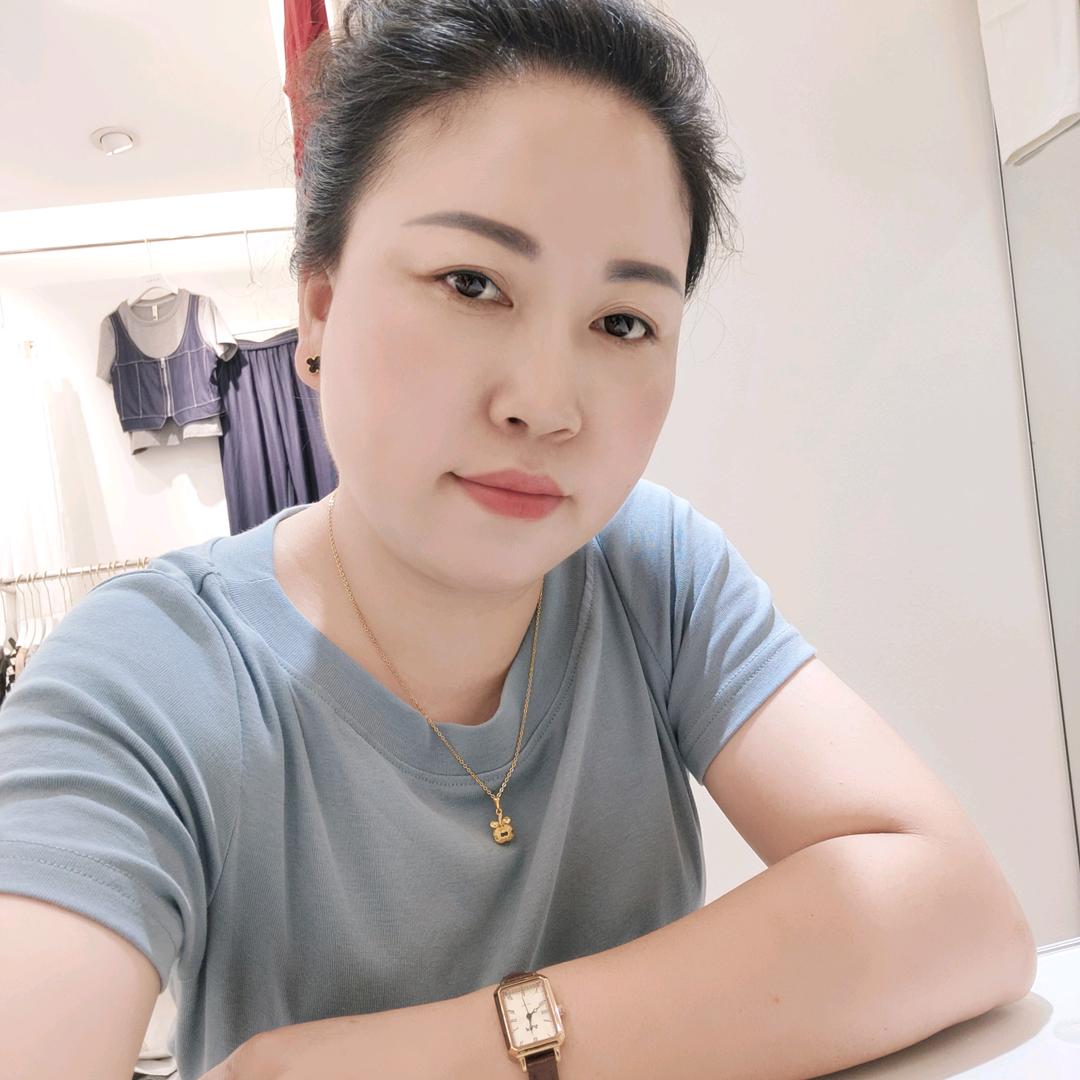 水水女人服装