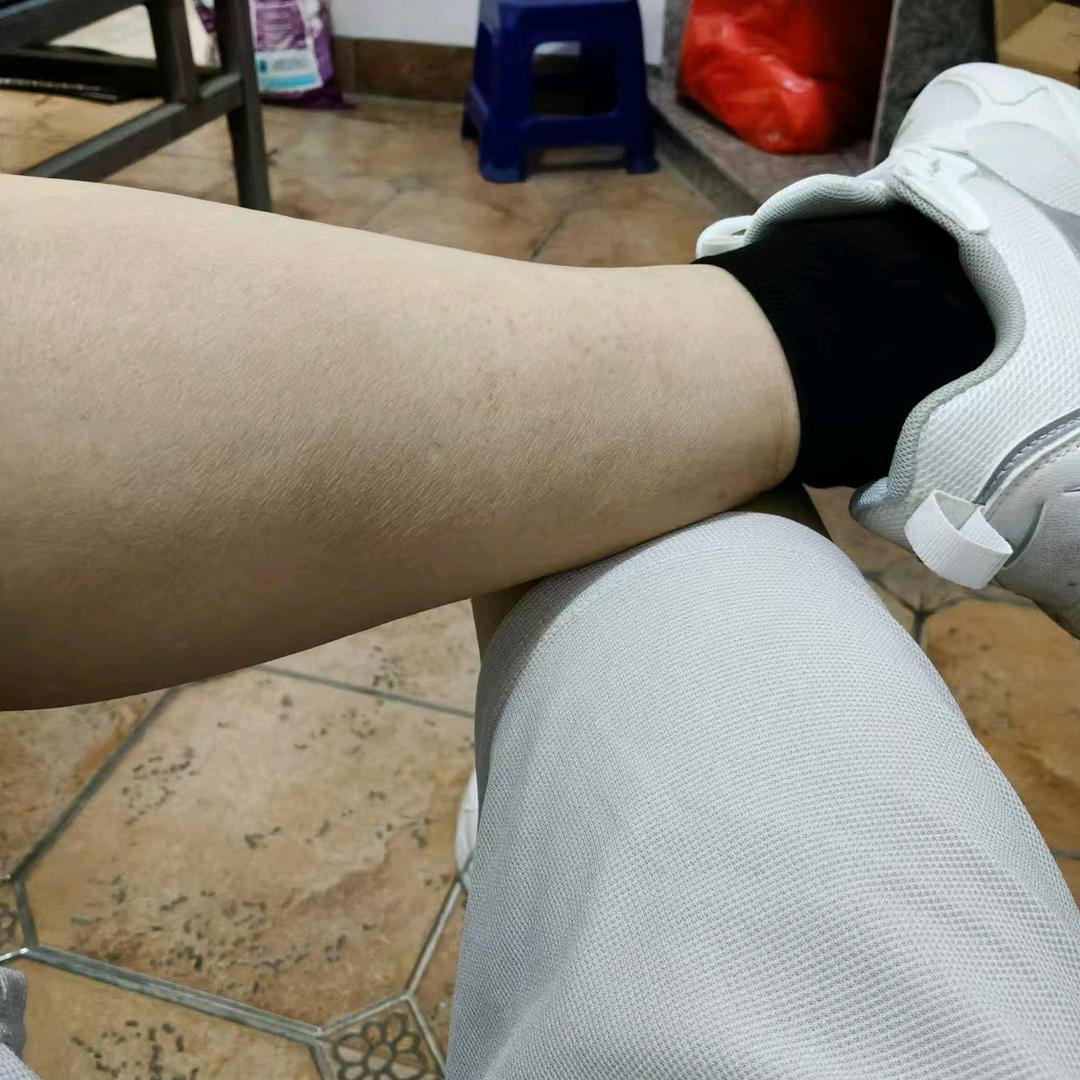 孤独的脚步
