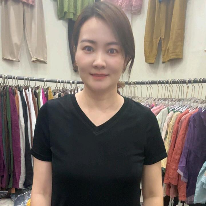 衣见倾心服饰优品店