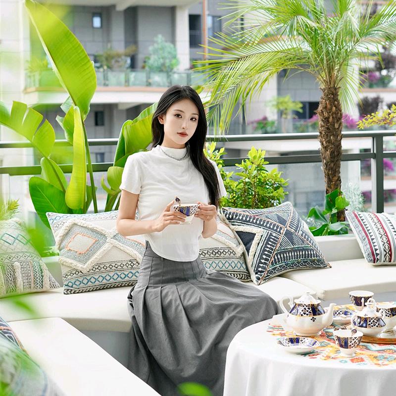 售楼处婉婉看房