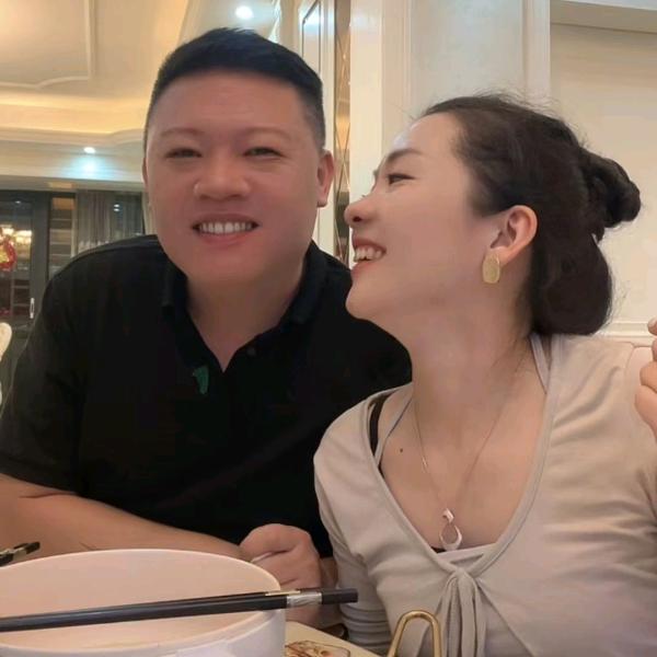 YY姐夫妇