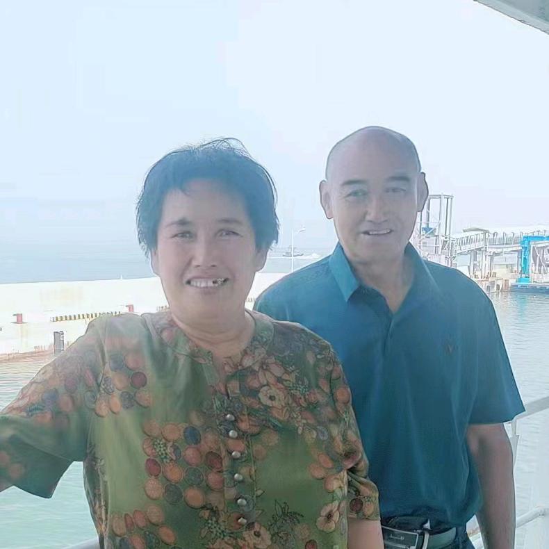 小乐乐云强头像