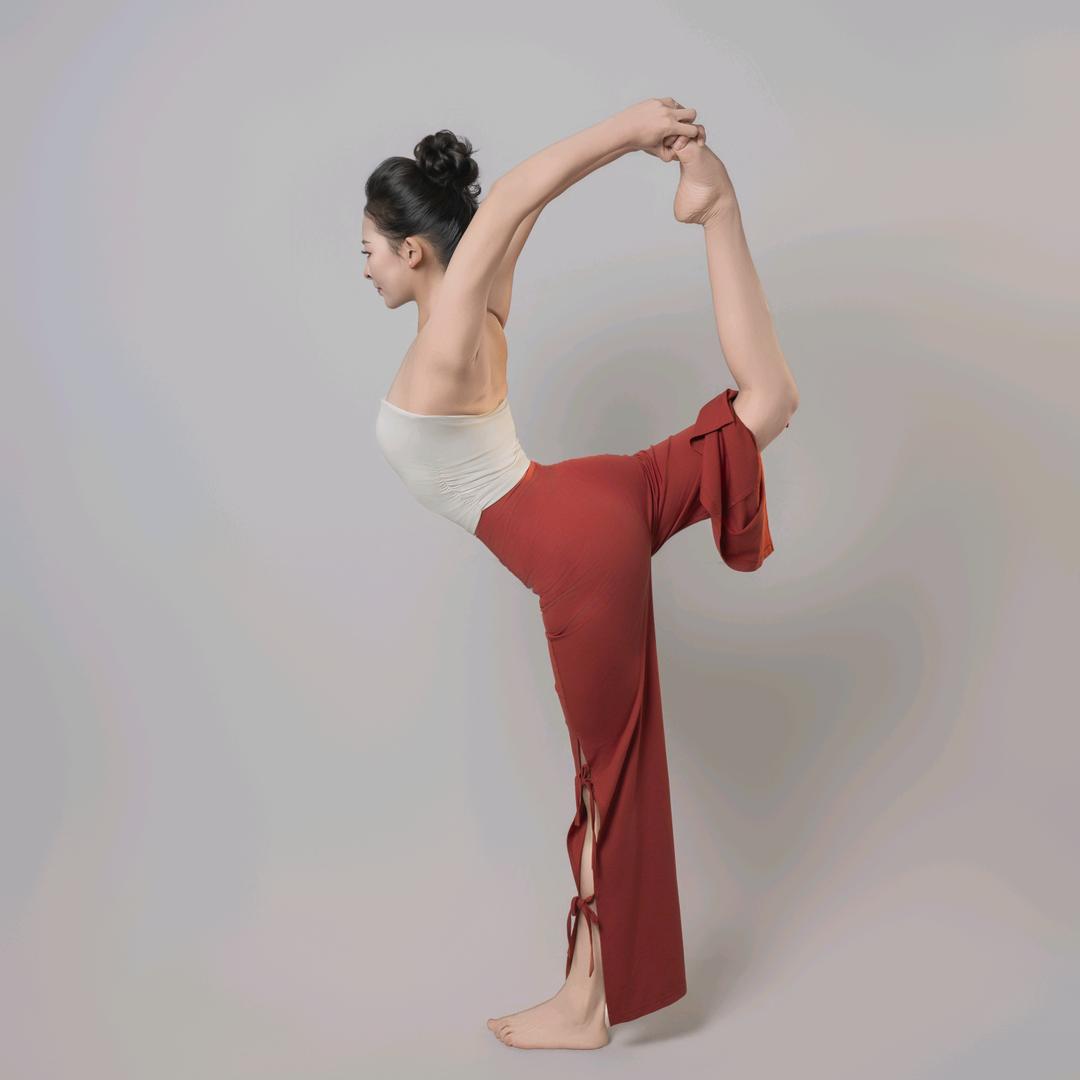 C位瑜伽.女子塑形管理室