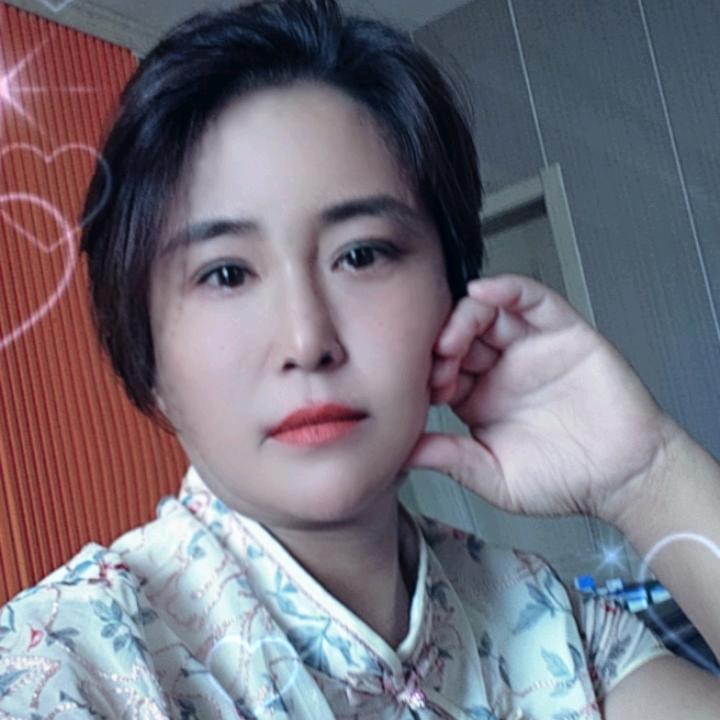 莹莹
