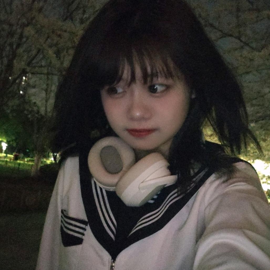柒凹