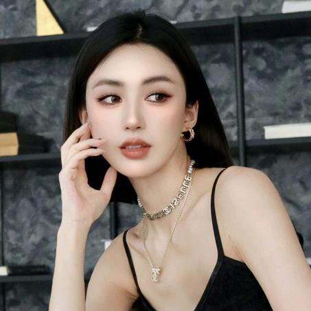 Lizee栗子设计师品牌集合店