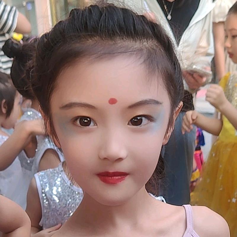 白雪姐林达冷冻食品批发