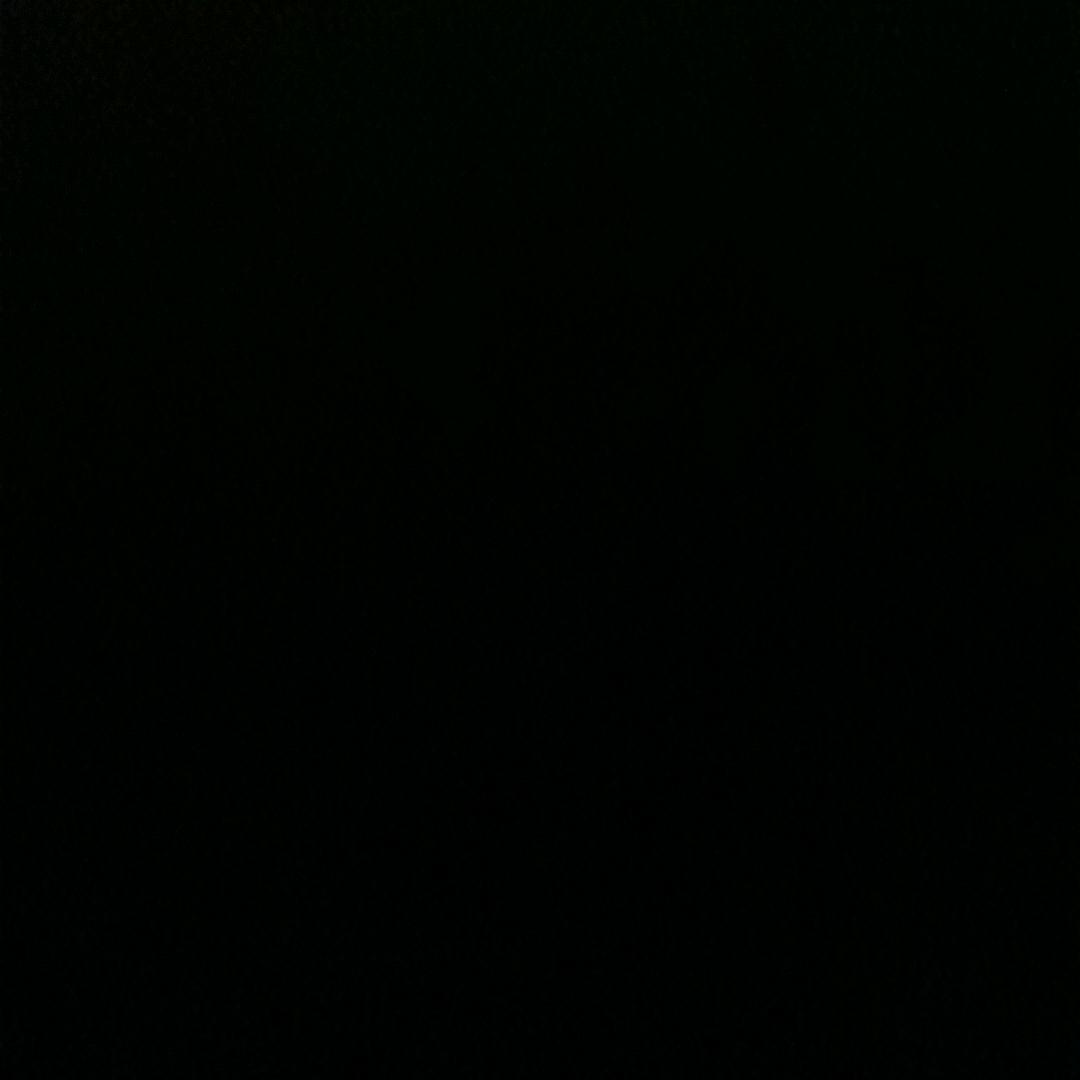 藏蓝色