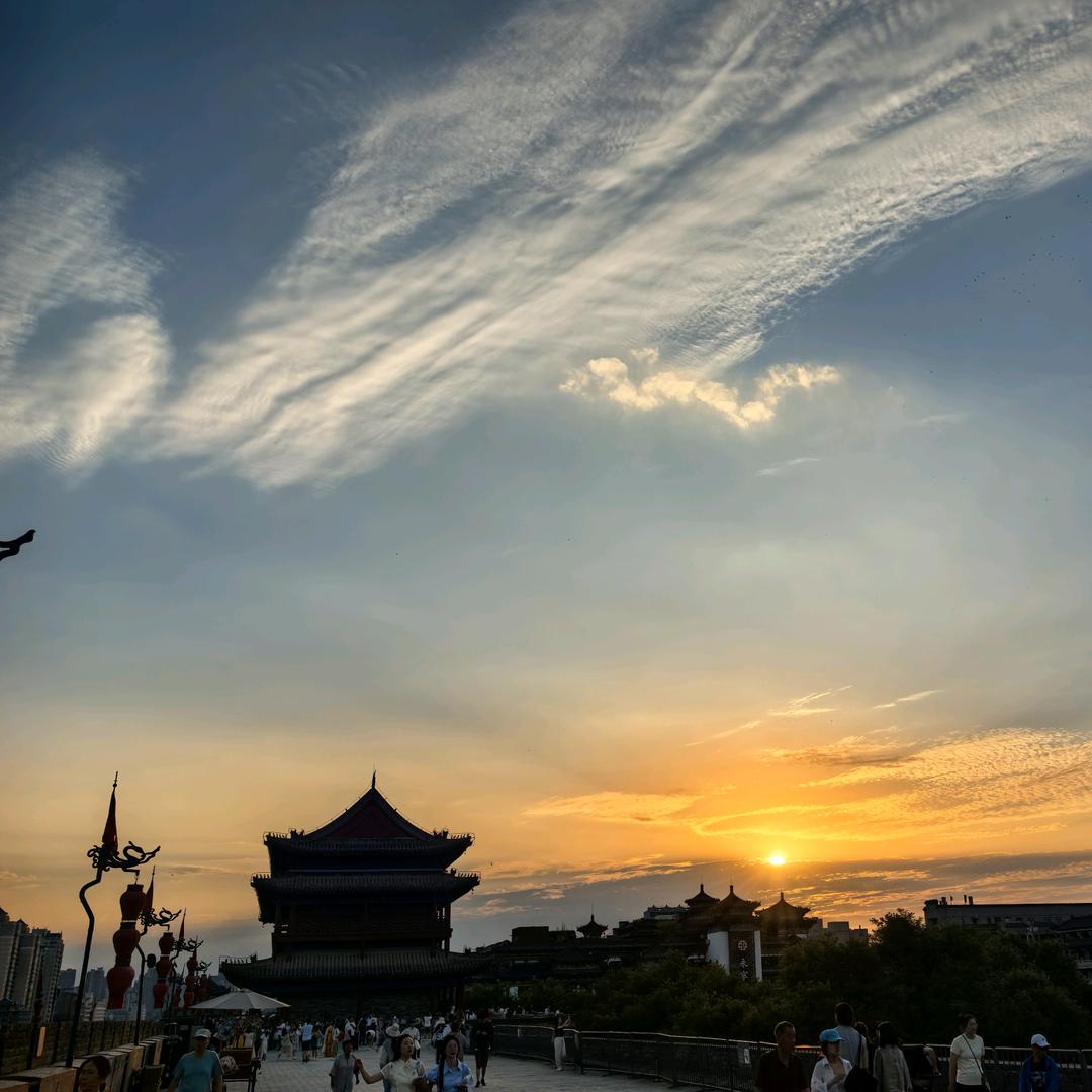 ：𝐡𝐞𝐥𝐥𝐨 ˒˒