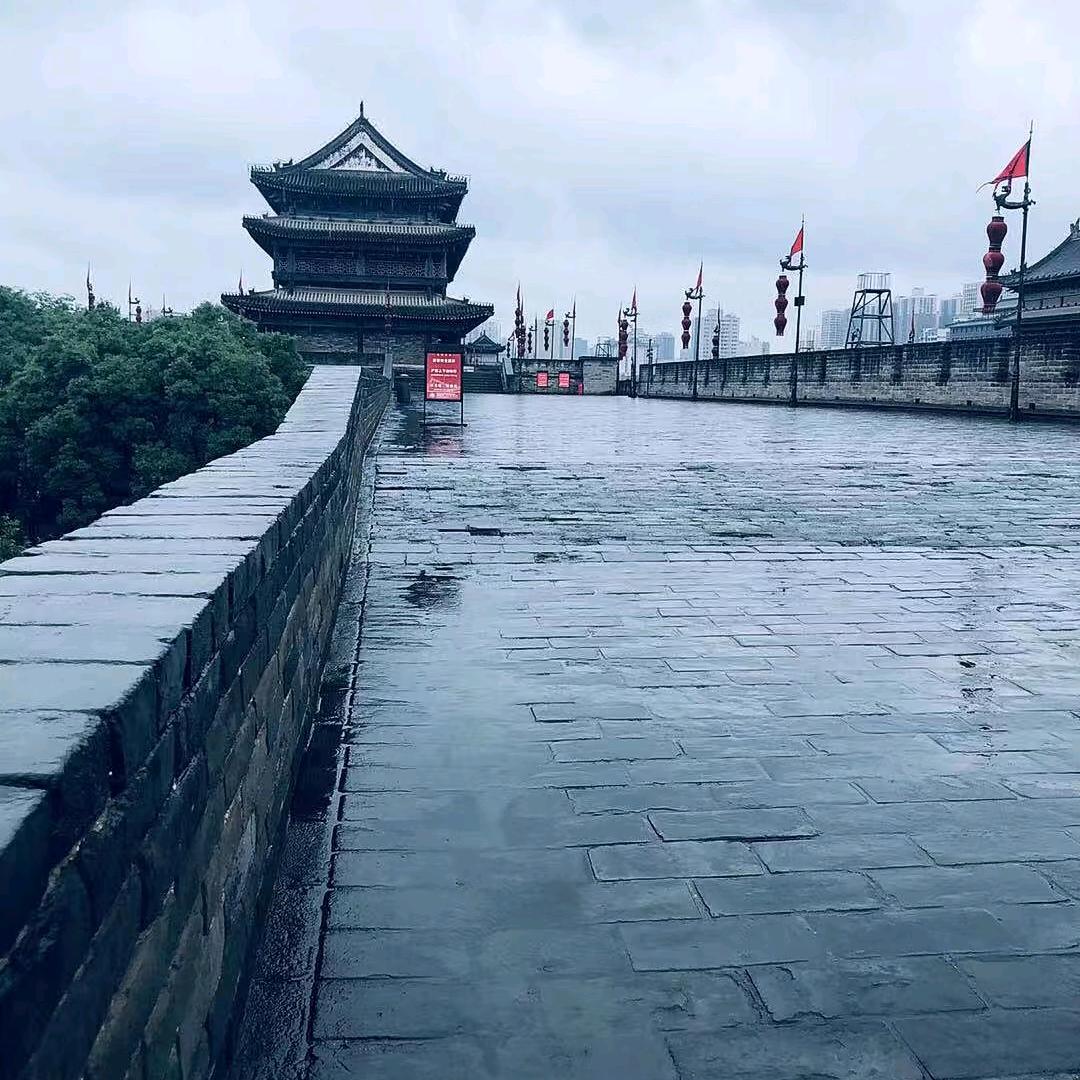 雨中漫步！