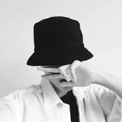 En