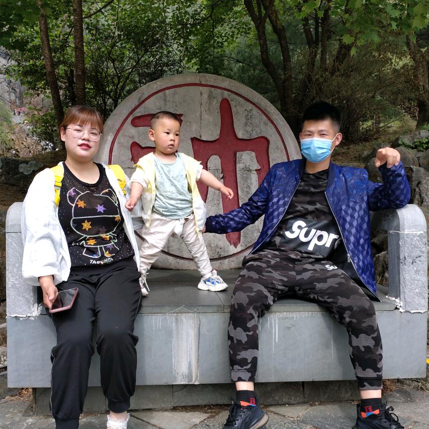 蒲城原任王兴庆典（鲜花，桁架）