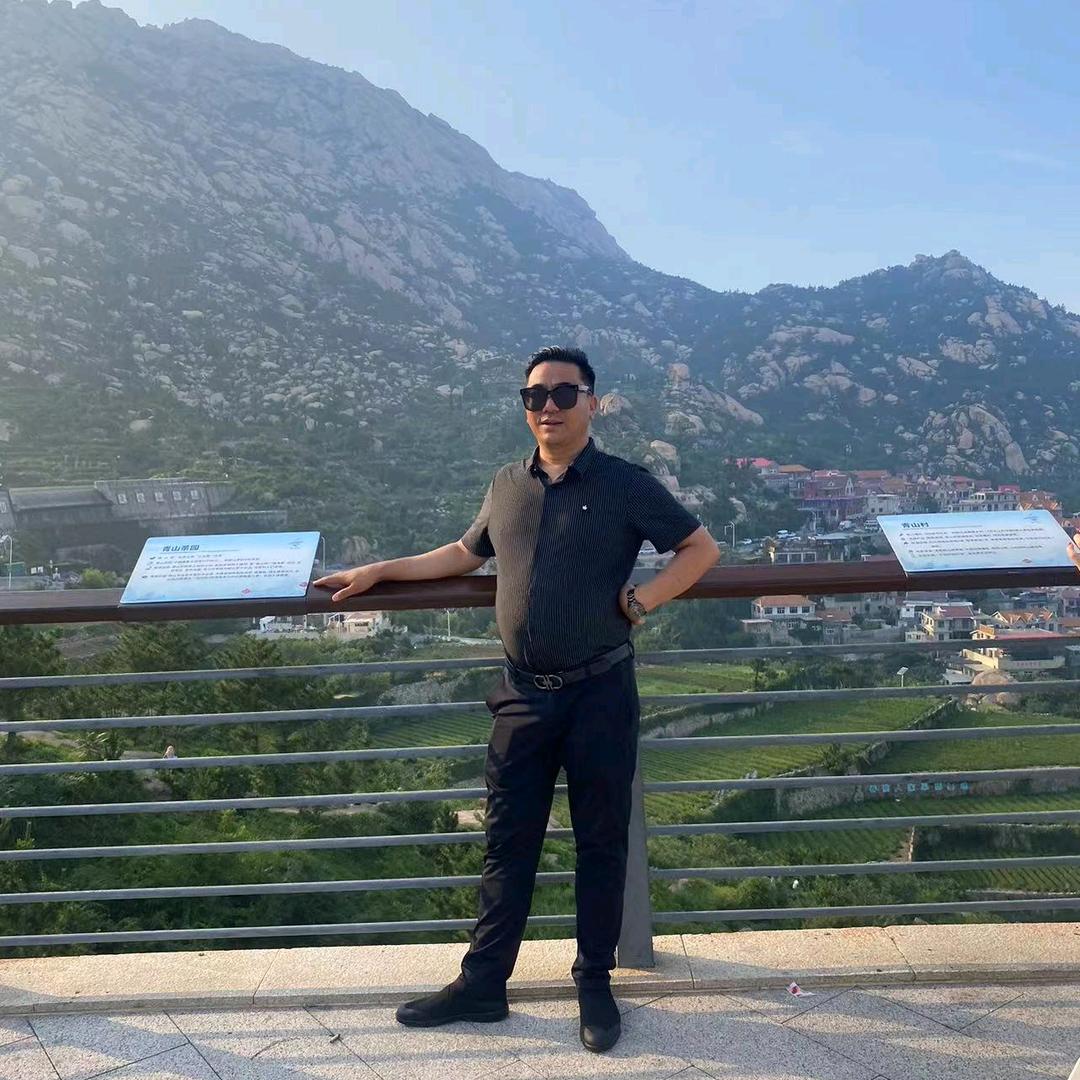 李哒哒
