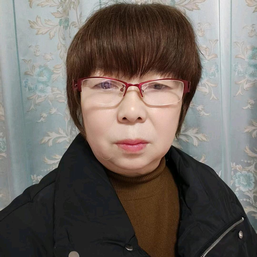 ？。蔡姐姐手工艺。早8点10分
