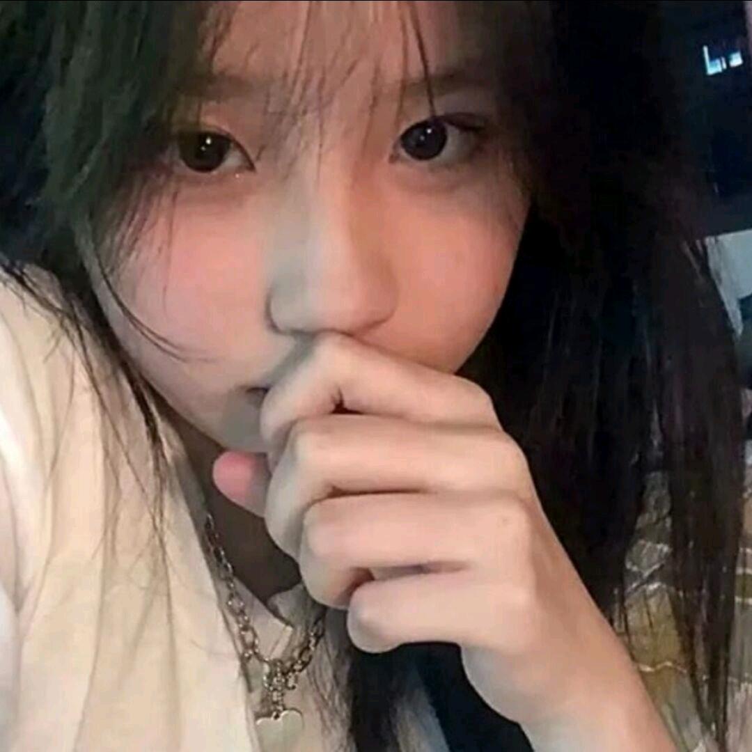 她的小梨涡