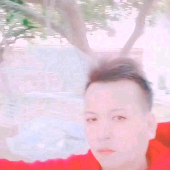 覃明伟