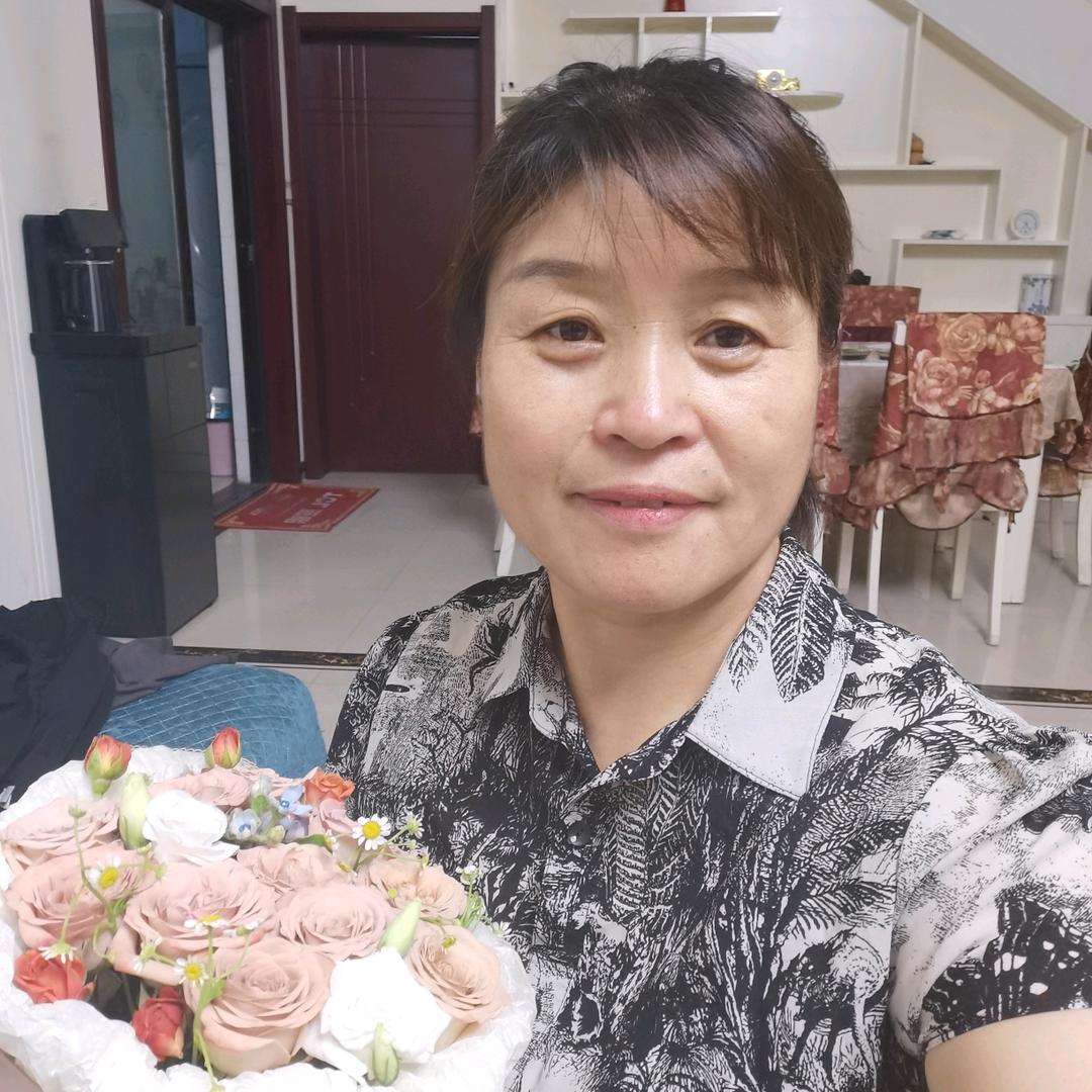 领匠木门工厂坤姐