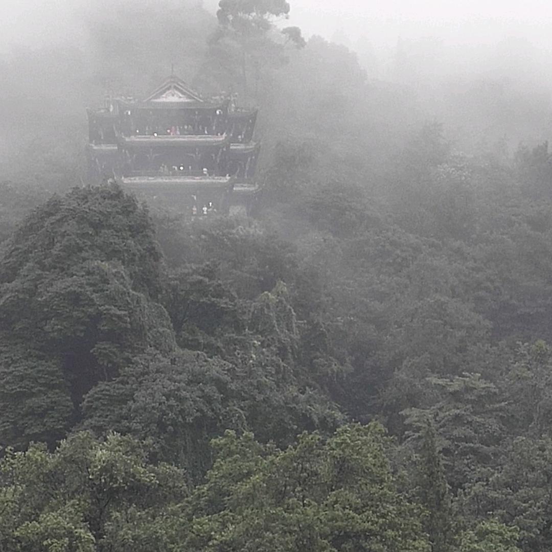 汉江河畔