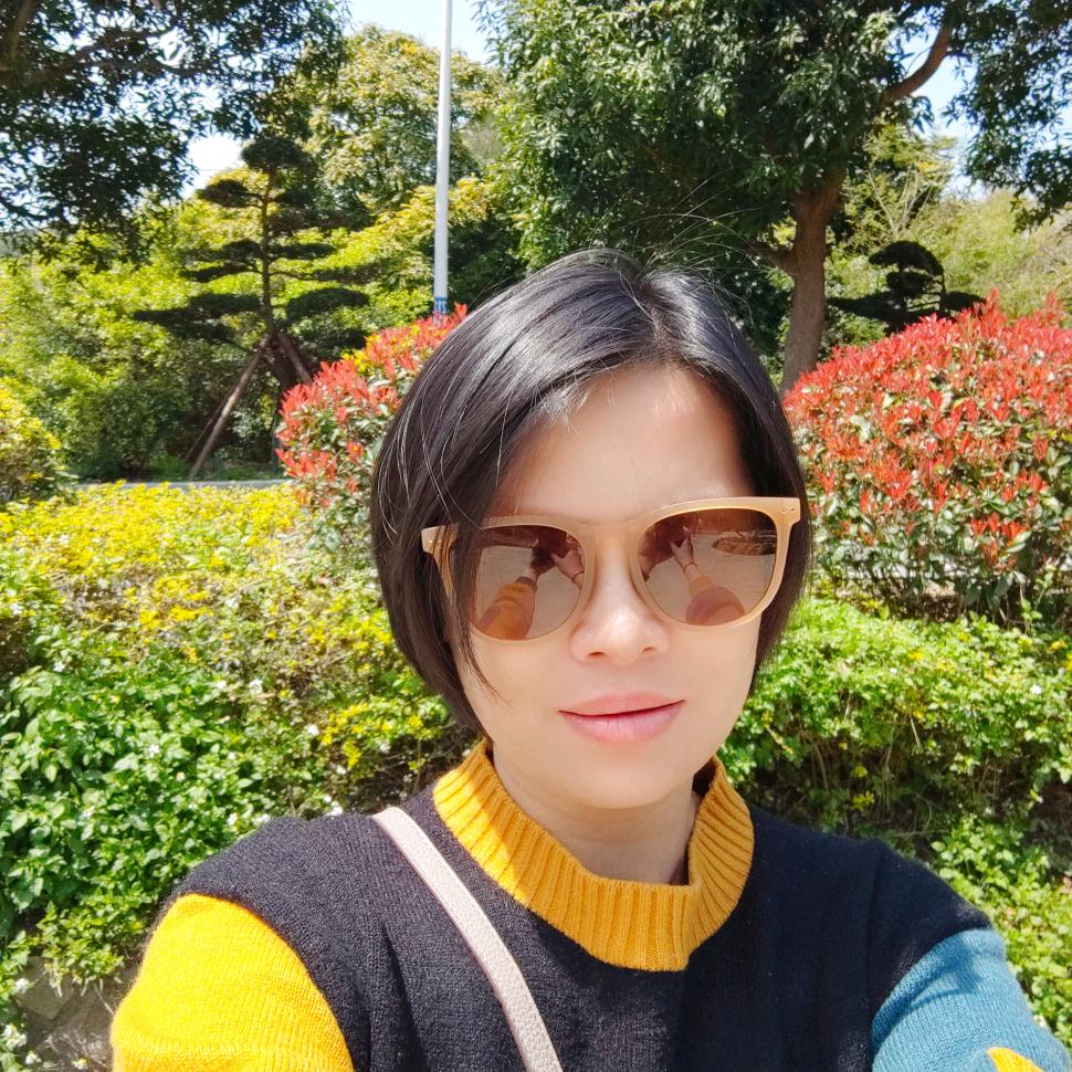 开心果雯雯