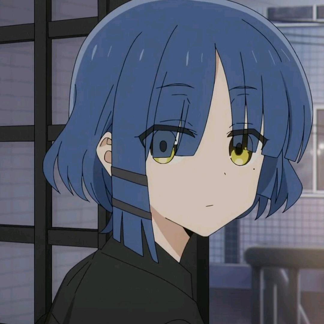 冷雨夜被小三赶出家门躺在公园长椅上的舔狗