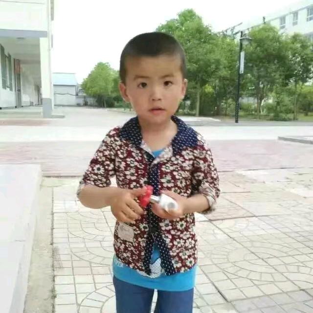 无名👩‍👩‍👧‍👦