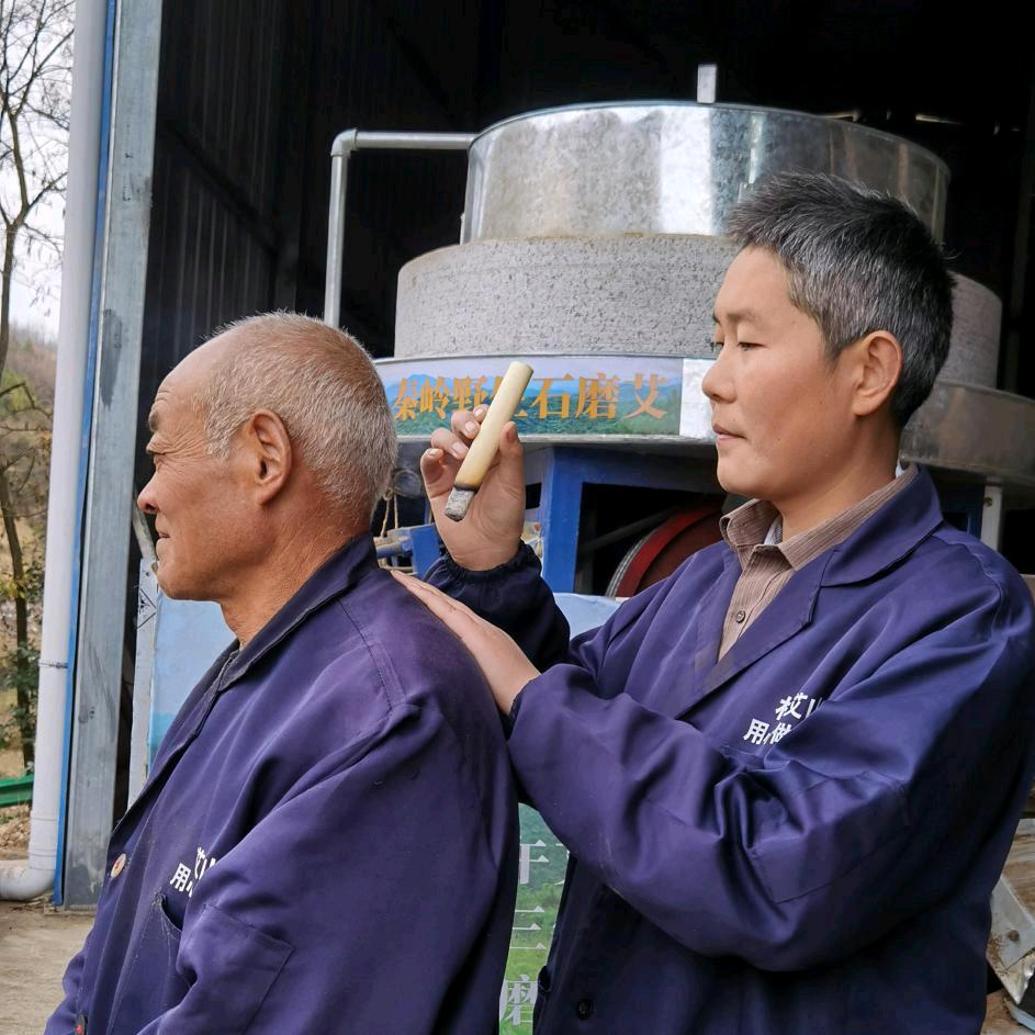 朴艾山·万方东